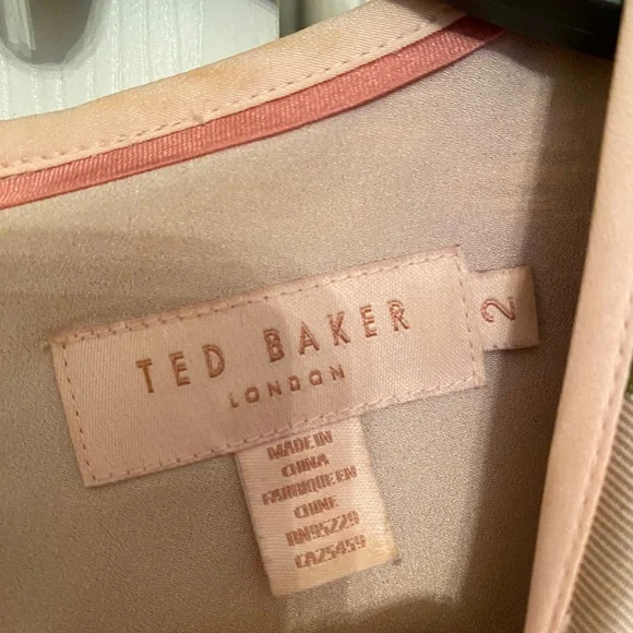 NWOT Ted Baker 'Caytey' Chatsworth Bloom Dusty Pink Bow Sleeve Top - Picture 9 of 15